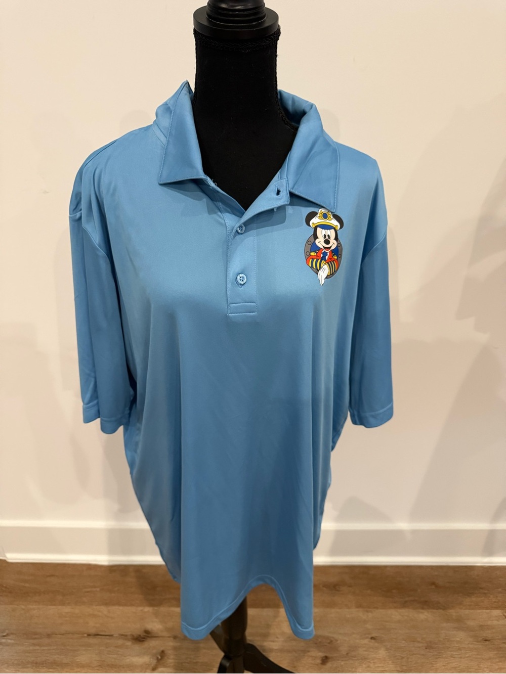 Men’s Disney cruise polo shirt size xl like new condition